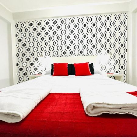 Imperium Apartamentos Centro Parking Gratis Mérida Ngoại thất bức ảnh
