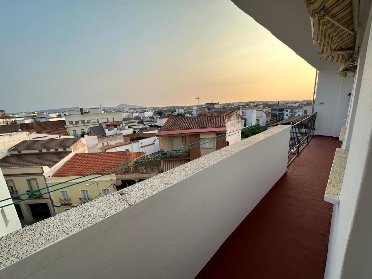 Imperium Apartamentos Centro Parking Gratis Mérida Ngoại thất bức ảnh